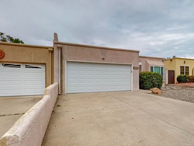 6113 Katson Ave NE, Albuquerque, NM, 87109