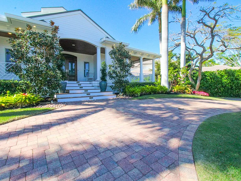 2150 Marina Dr — Photo 4