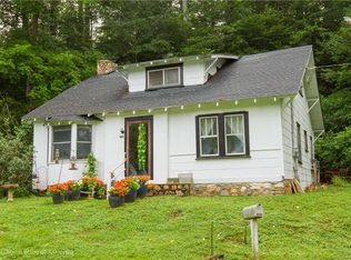 145 Gray Squirrel Dr, Waynesville, NC 28785