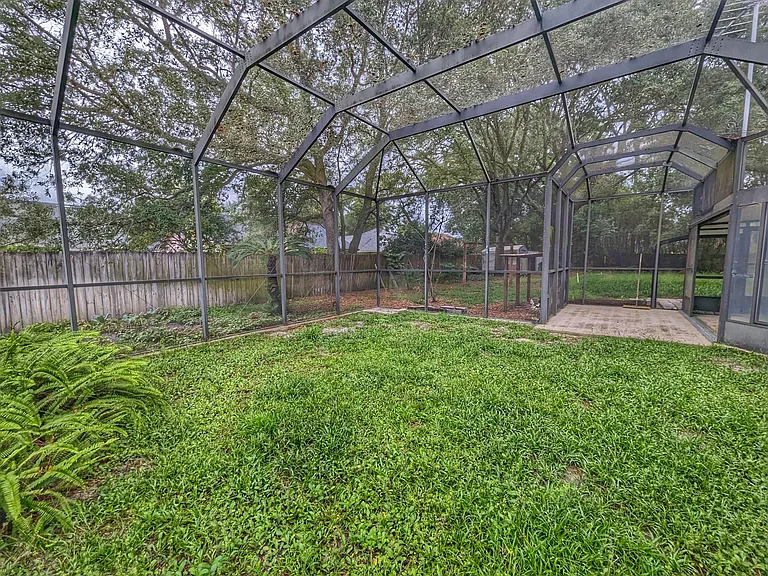 1760 Tiffany Pines Cir W — Photo 28
