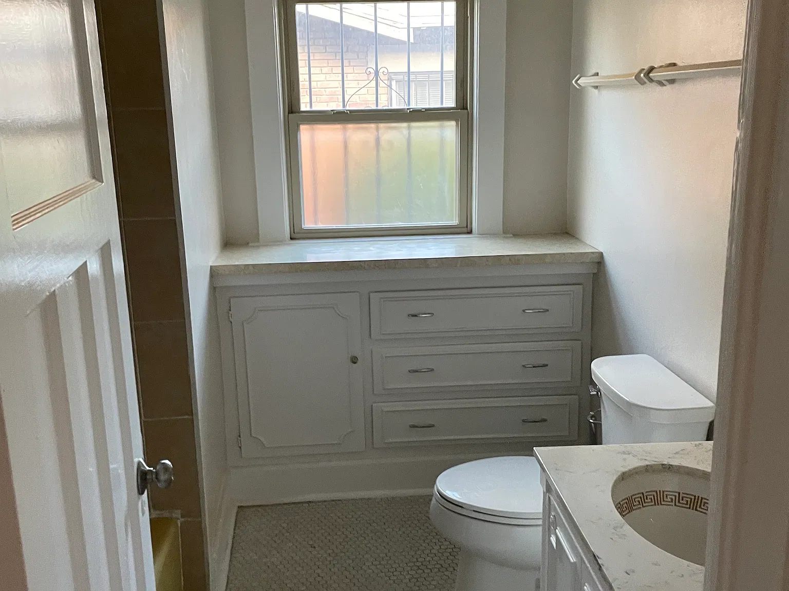3 bed, 1.5 bath, 1546 sqft, $1,500 — Photo 4