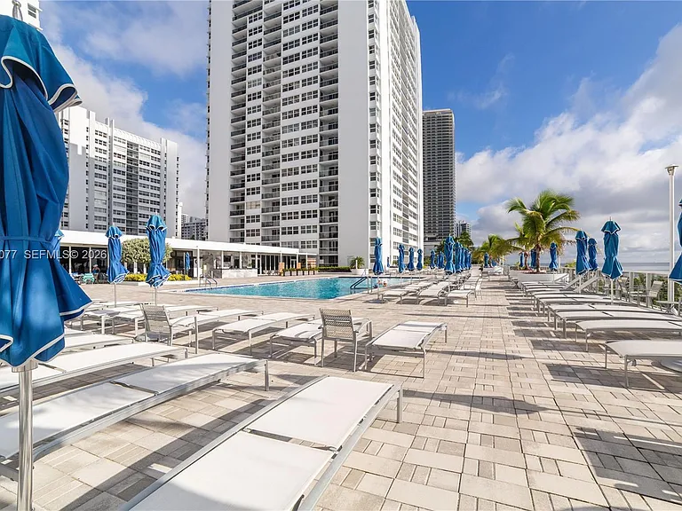 1904 S Ocean Dr #604 — Photo 28