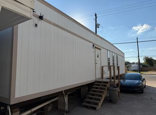 309 S Main St #B, Highlands, TX 77562