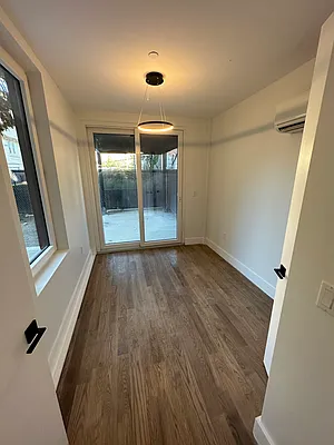 Rented by Spot It Realty LLC | media 10