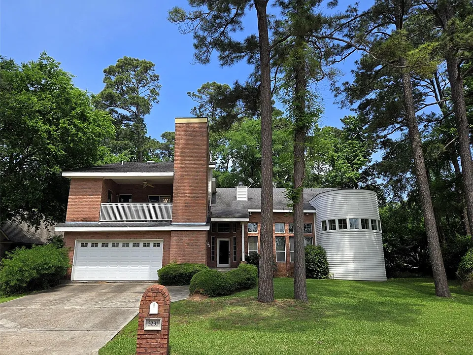 3231 Hemingway Dr