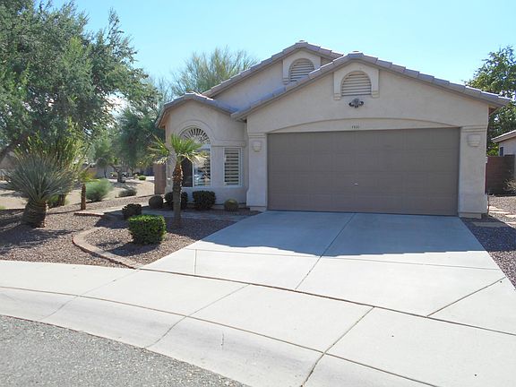 Front View - Fully Seasoned Landscaping