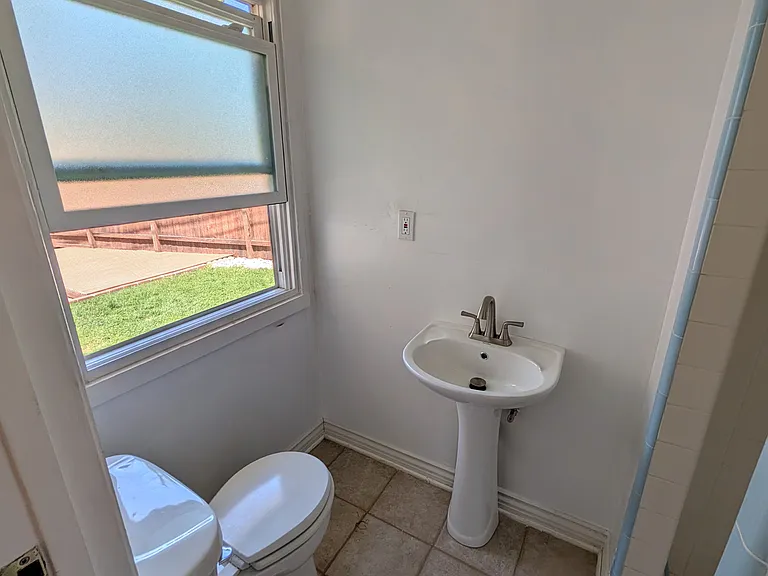 1355 Santa Rita Cir — Photo 12