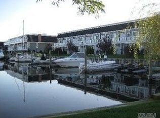 5 Salt Meadow Rd, Babylon, NY 11702