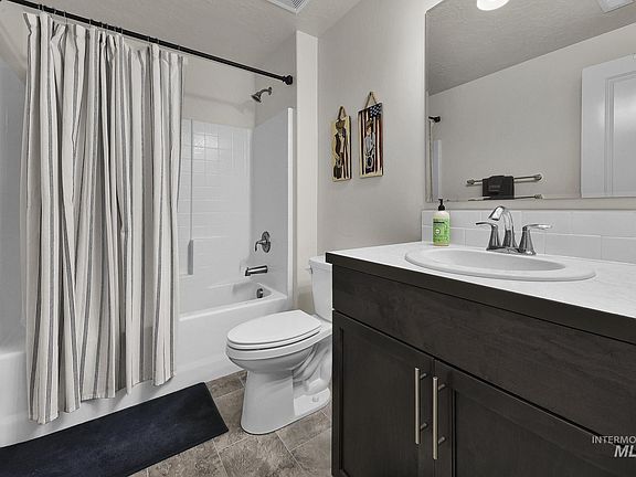 5th image of 10212 Trident Ridge Dr