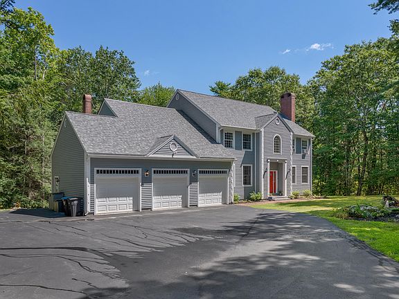 2nd image of 148 Hunter Way