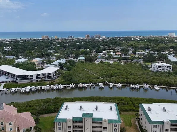 426 Bouchelle Dr APT 401, New Smyrna Beach, FL 32169