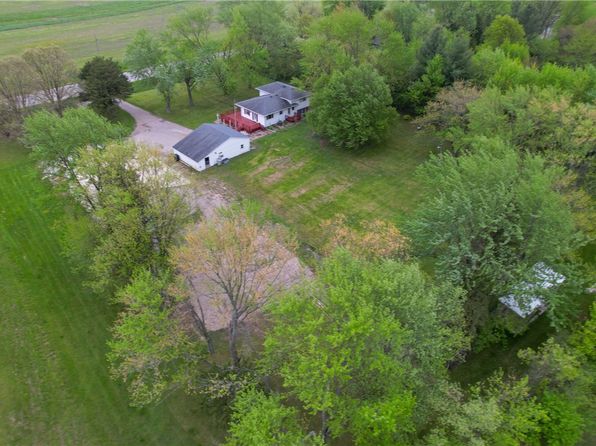 21398 Henning Rd, Danville, IL 61834