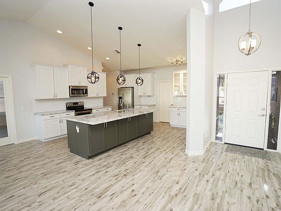 5th image of 25223 S Buttonwood Dr