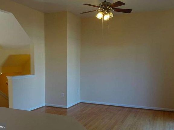 5th image of 6302 Meadow Glade Ln