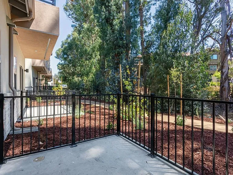 Twin Creeks Apartments — Photo 42