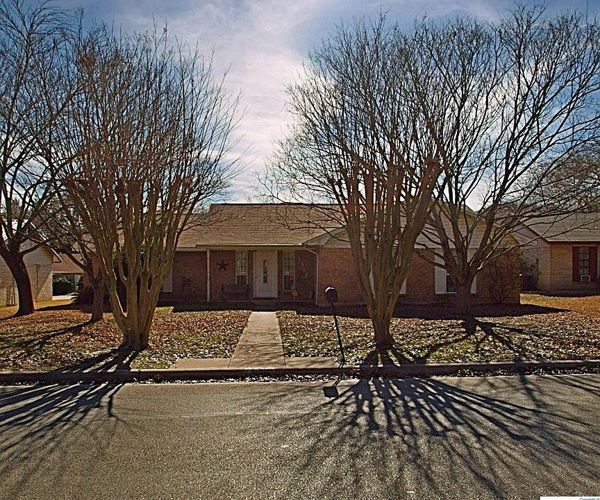 1st image of 1905 Canyon Creek Dr