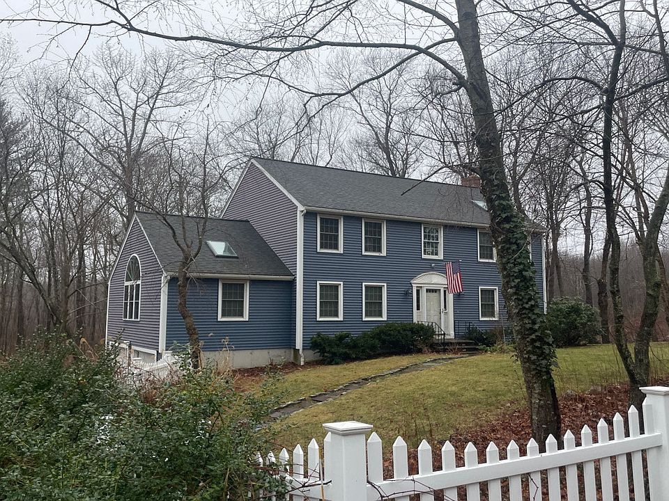 231 Mendon St, Blackstone, MA 01504 Zillow