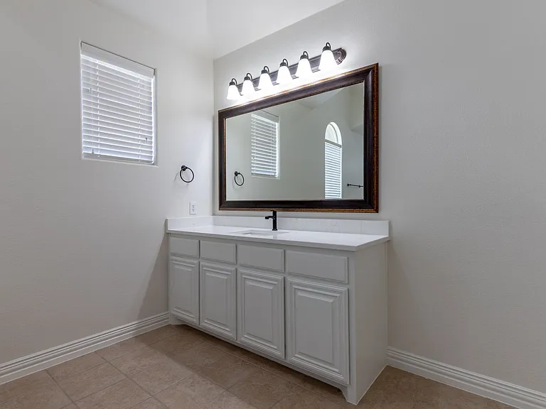 2645 Villa Di Lago Dr #4 — Photo 34