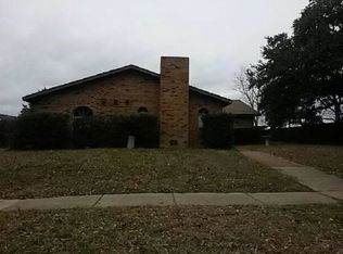 4034 Random Cir, Garland, TX 75043