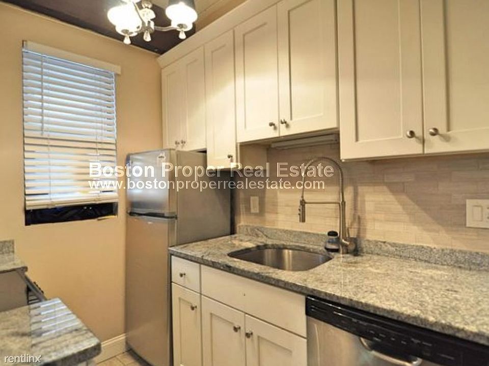 12 Stoneholm #615 Boston - Fenway Unit Photo 6