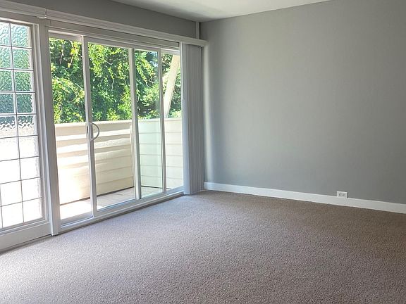 2nd image of 743 El Camino Real APT 34