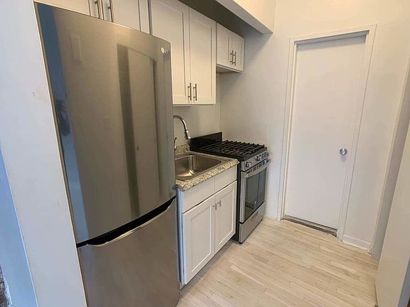 4th image of 234 E 88th St APT 1A