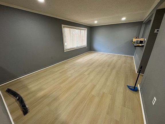 2nd image of 1409 Alpine Rd APT 16