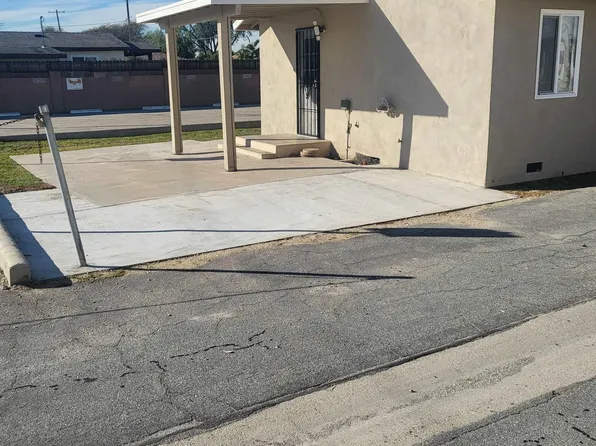 9344 Maple St, Bellflower, CA 90706