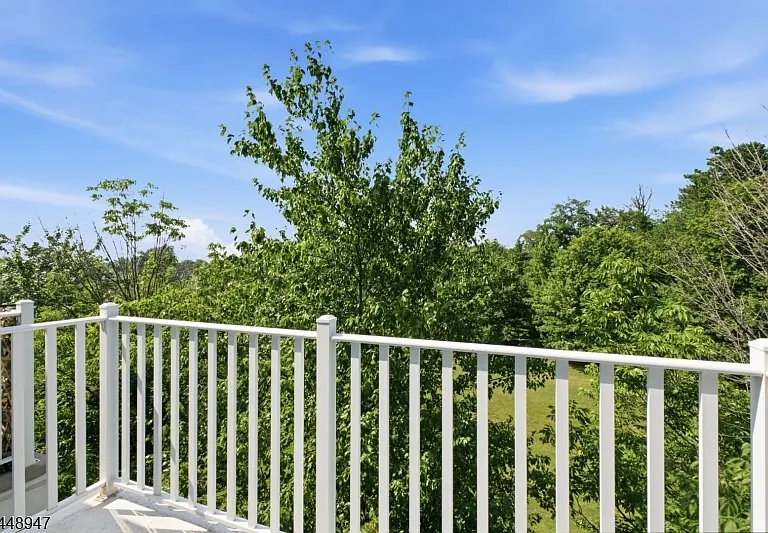 408 Donato Cir — Photo 32