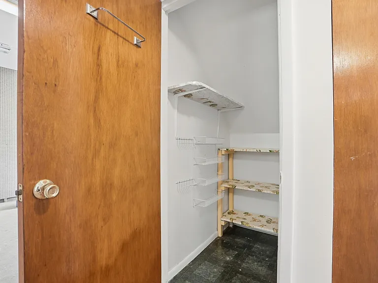 157 Harter Ave — Photo 13