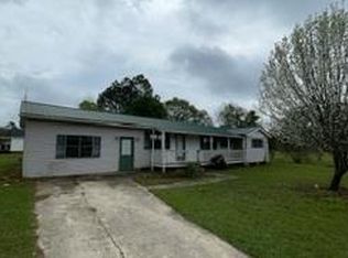 9810 Highway 221 N, West Green, GA 31567