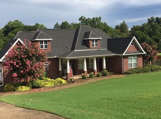 492 Whitcliff Dr, Cave Springs, AR 72718