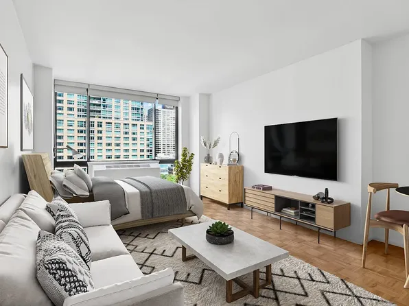 75 W End Ave, New York, NY