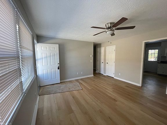 2nd image of 190 Church St