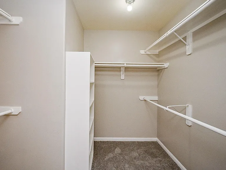 6127 Yorkglen Manor Ln — Photo 27