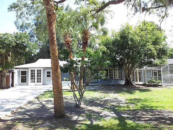 2nd image of 216 Avenida De Bahia