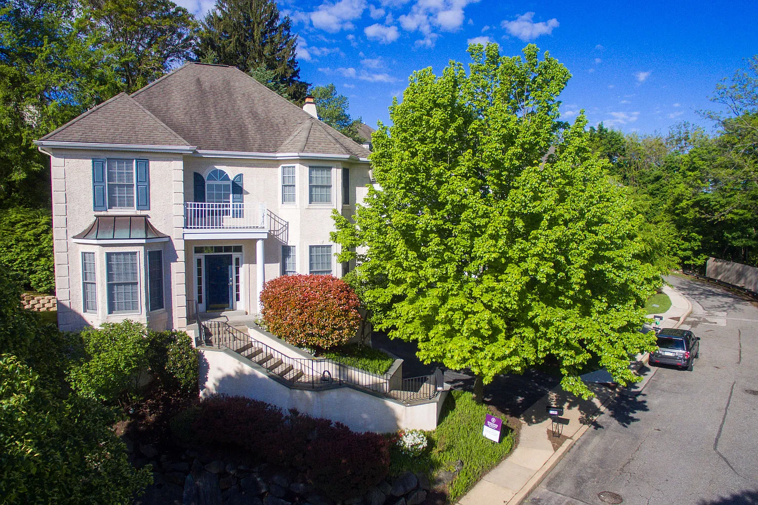 1106 Spruce Ln photo 1