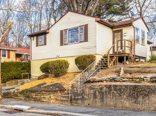 19 Harold St, Worcester, MA 01604