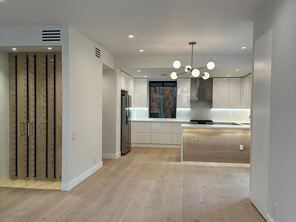 1st image of 1813 Thayer Ave Unit A
