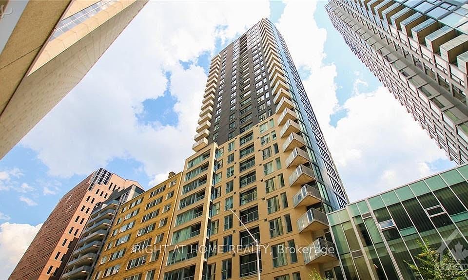 1st image of 40 Nepean St #2306
