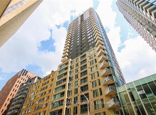 40 Nepean St #2306, Ottawa, ON K2P0X5