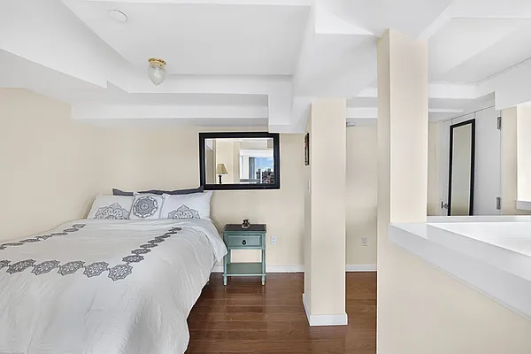 Sold by Compass | media 7
