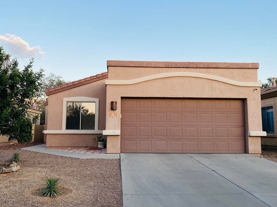 1st image of 202 E Corte Rancho Encanto