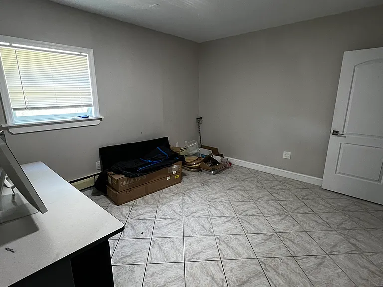 Edwards Pl — Photo 9