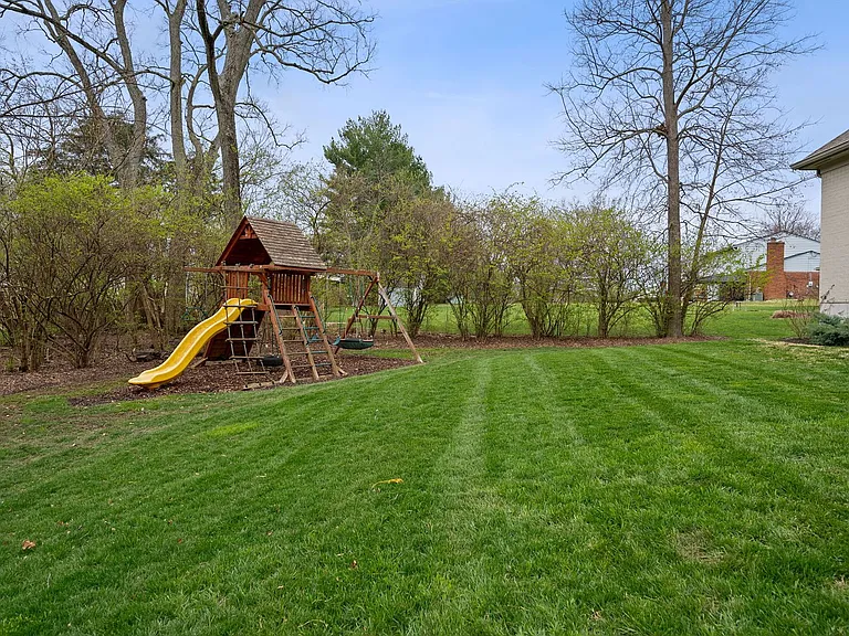 7715 Cathedral Hill Dr — Photo 65