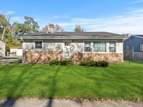 3334 Heather Dr, Markham, IL 60428