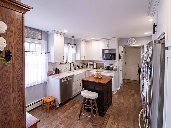 5th image of 3521 Fountain Way