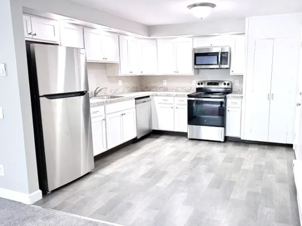 34 Walker St APT D, West Warwick, RI 02893