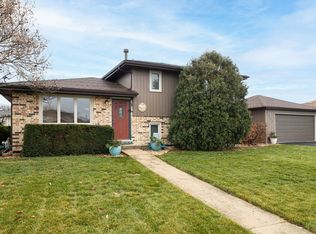 8853 Obrien Dr, Orland Hills, IL 60487