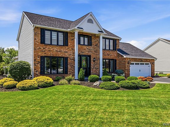 2nd image of 6090 Meadow Lakes Dr